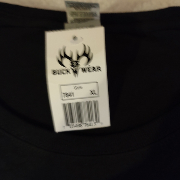 Women's tee - Picture 2 of 2